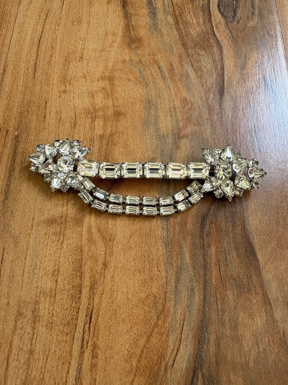 Long Rhinestone Brooch - Picture 2 of 3